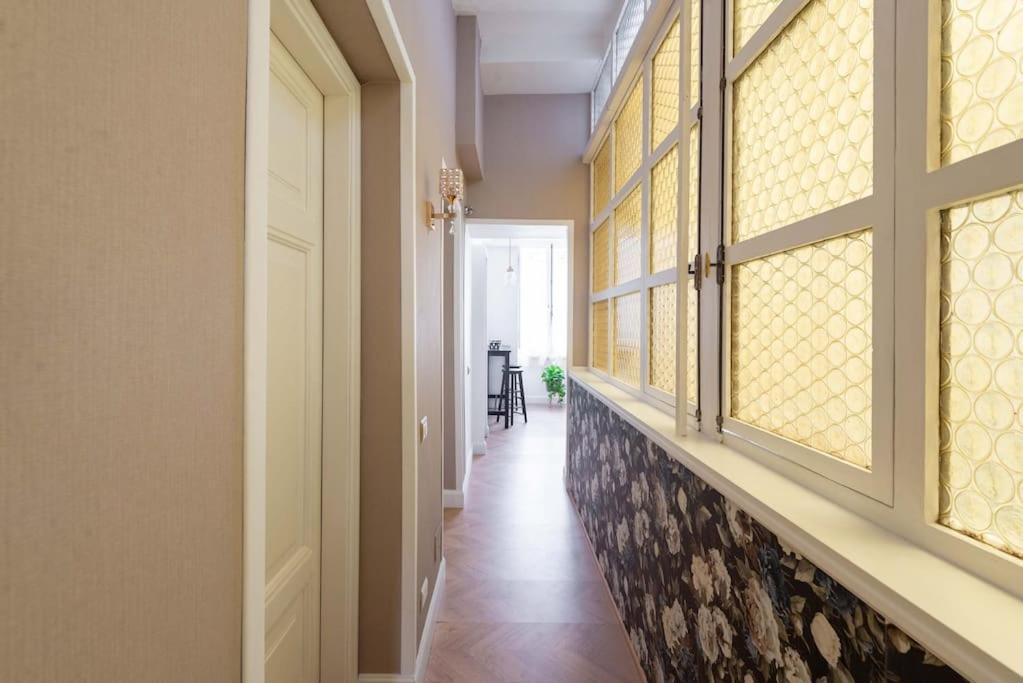 Colosseum 10Steps Away, Marco Aurelio Luxury House Rome Bagian luar foto